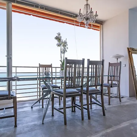 Apartment Penthouse La Roca *